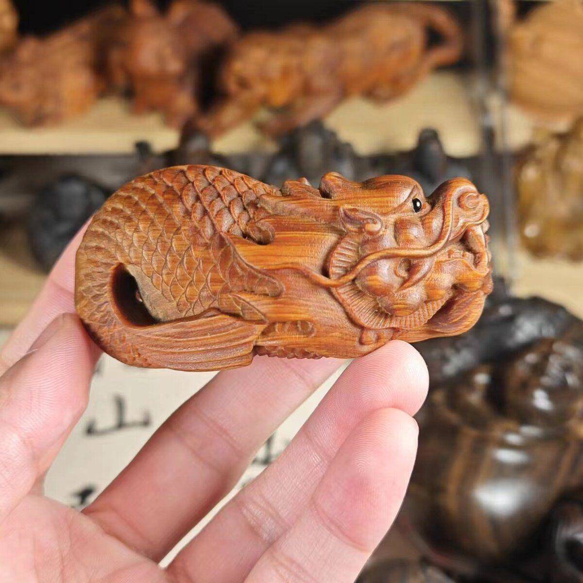 太行崖柏木高油陈化料精雕鱼化龙把件随身盘玩摆件家居装饰