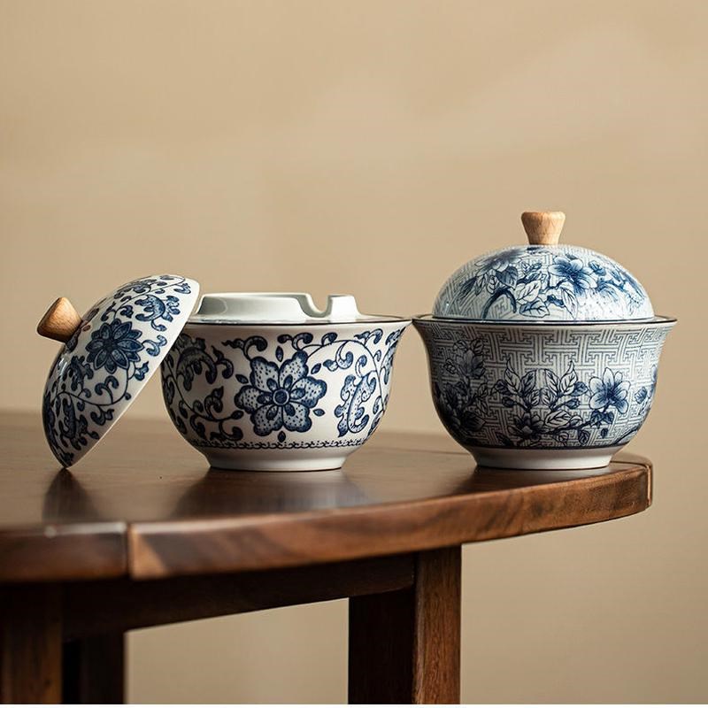 青花瓷烟灰缸陶h瓷带盖防飞烟灰满印花家用客厅茶桌办公室烟缸摆