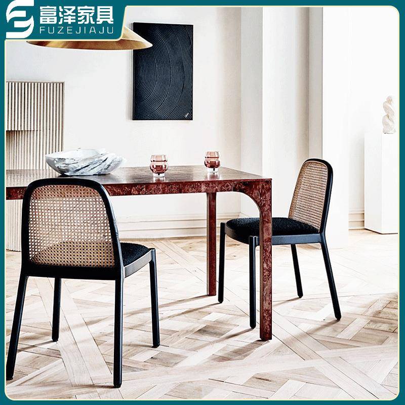 富泽家具现代简约中古风格餐厅民宿小户型实木藤编餐椅靠背藤椅