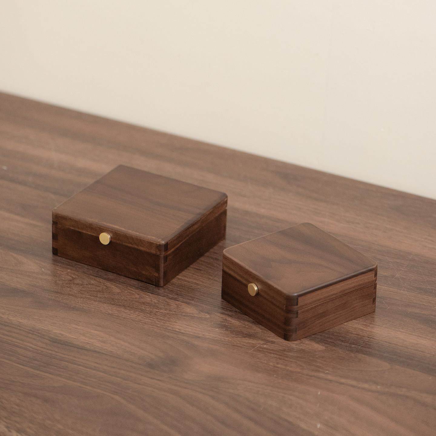 手表收纳盒高档精致黑胡桃木正方形便携轻奢风旅行放置存放表盒子