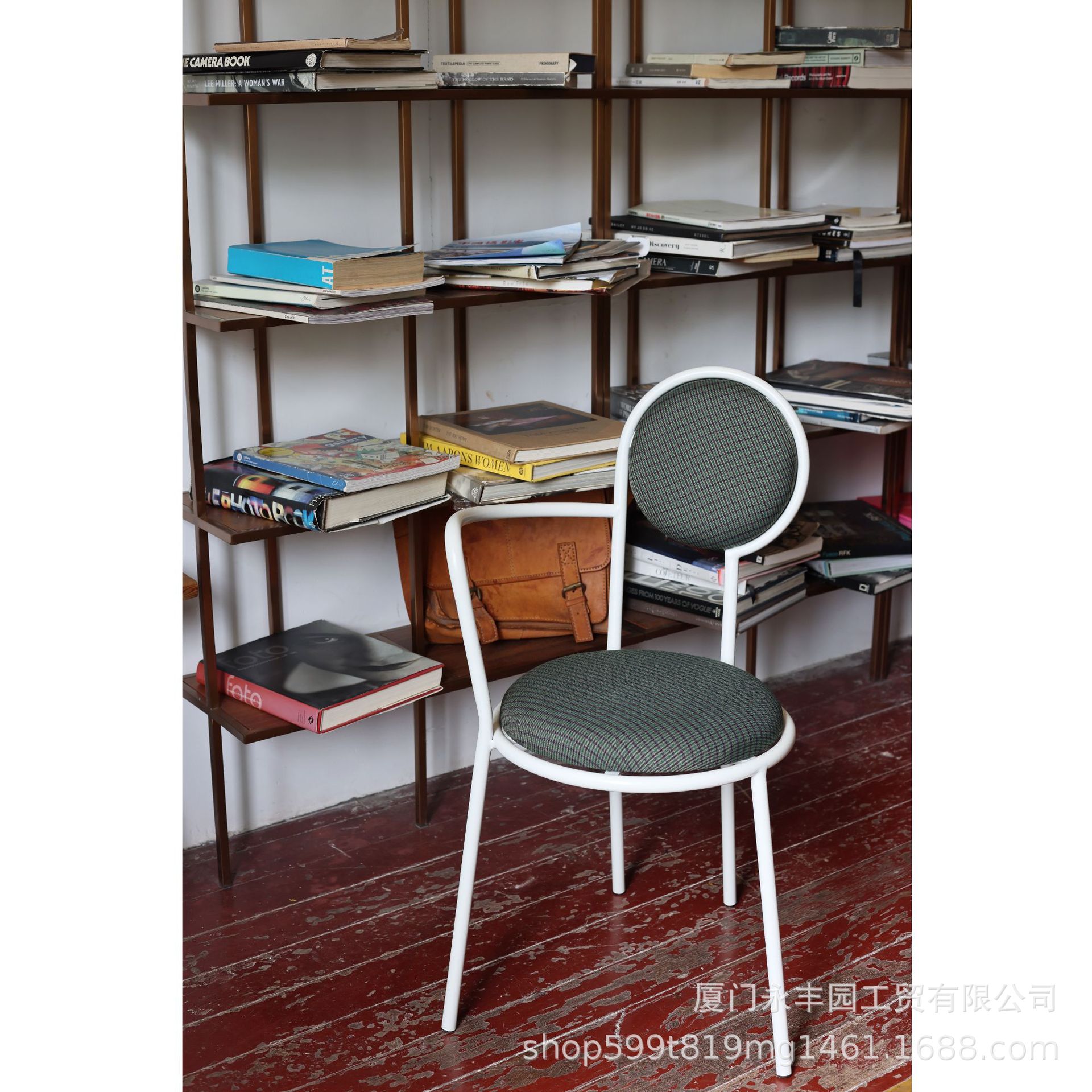 嘻物所单把手复古英伦格子设计椅子餐椅金属中古感艺术造型单人椅
