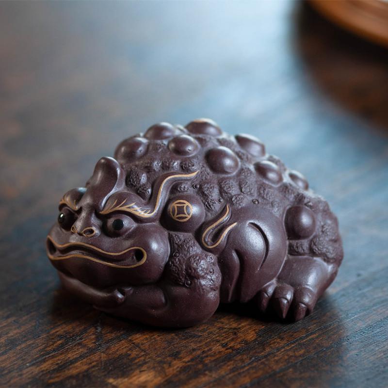 宜兴紫砂茶宠描金貔貅精品手工雕塑创意金蟾茶具摆件可养厂家