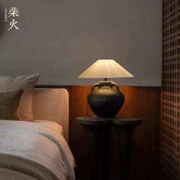 布艺台灯创意装饰民宿风床头台灯书房侘寂卧室酒店客厅复古日式