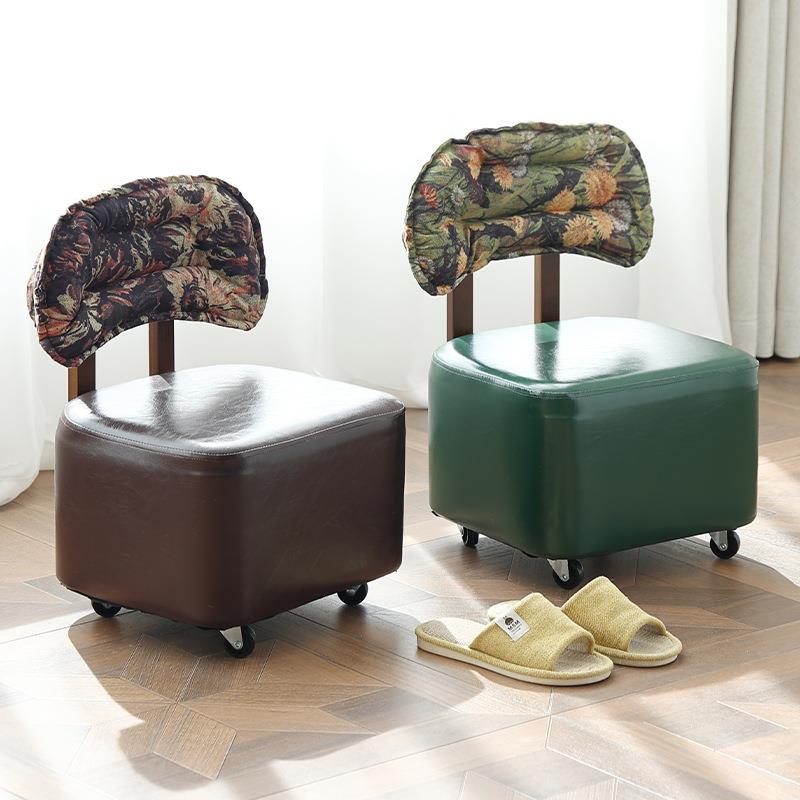 万向轮家用小凳子滑轮矮凳带娃神器儿童带滑轮板凳懒人实木靠背椅