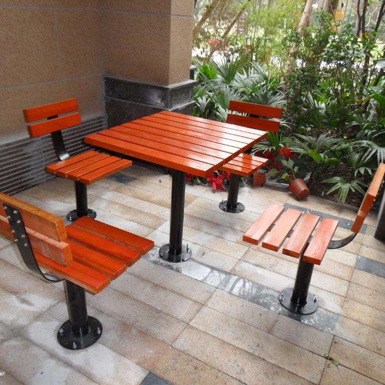 户外实木棋牌桌椅小区公园老人活动中心休闲家具靠背棋盘桌椅厂家