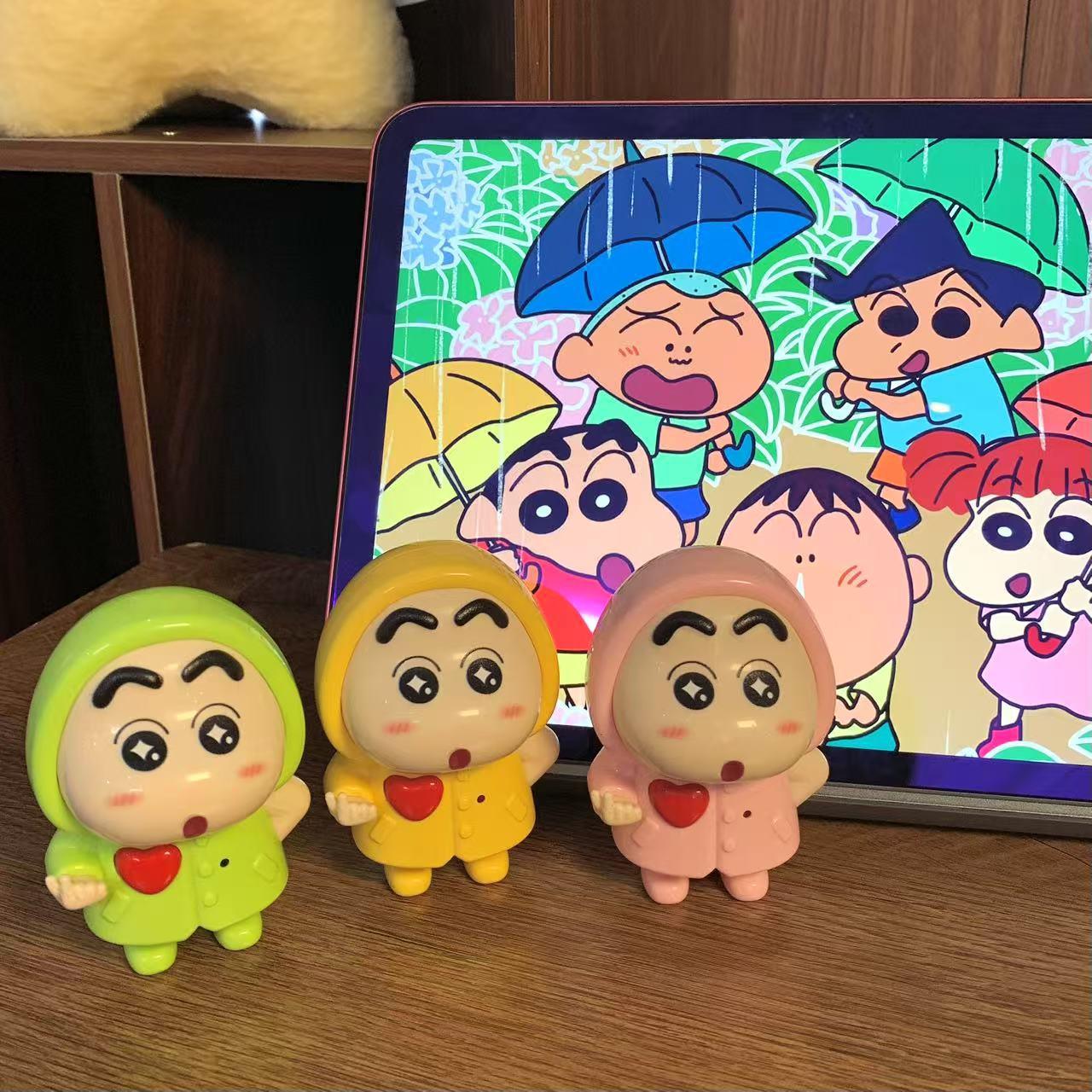 【下单立减50】高颜值触摸发声款蜡笔小新挂件可爱卡通情侣款Y03