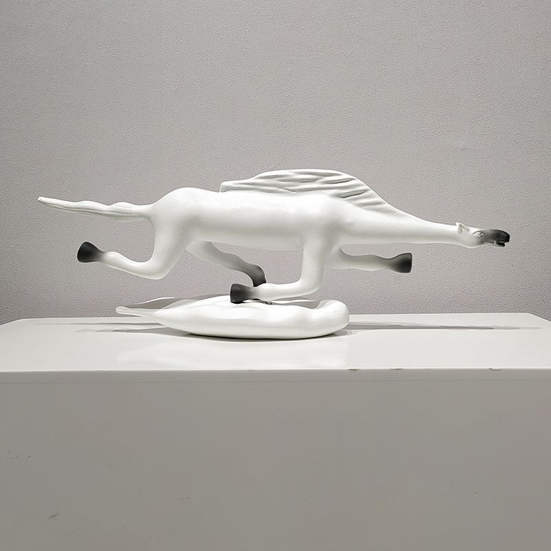 创意艺术马雕塑摆件追风飞马酒店大堂客厅办O公室桌面装饰艺术摆
