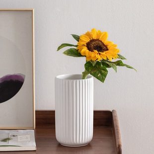 现代简约陶瓷花瓶宽口竖纹干花花器白色金色大理石纹插花装饰摆件