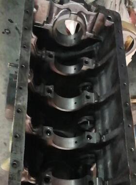 BF8M1015道依茨发动机件缸盖04221152连杆04226242推杆04220127售