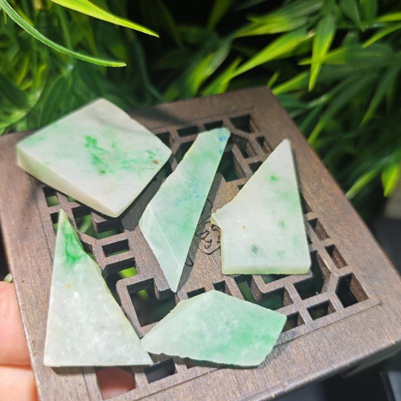 悦缅缘翡翠四会天光墟天然缅甸A货翡翠原料开口原石片料