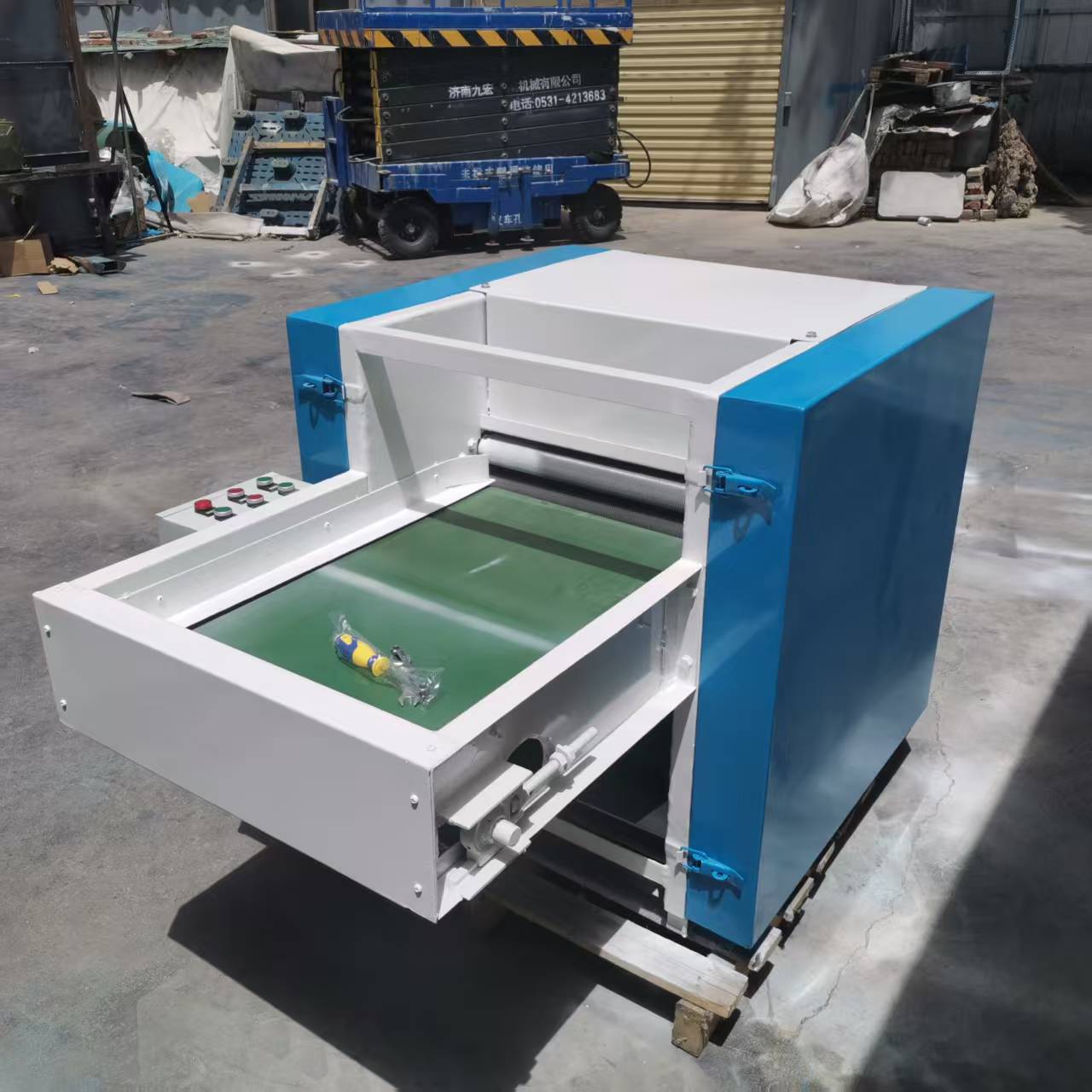 化纤丝绵边角料开松机玩具用开棉机家纺用开棉机打包开松一体机