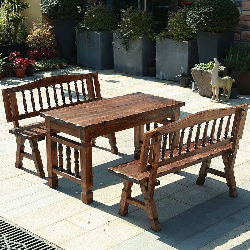 厚实碳化实木桌椅罗马柱桌椅天然衫木防腐耐用高温碳化实木桌椅