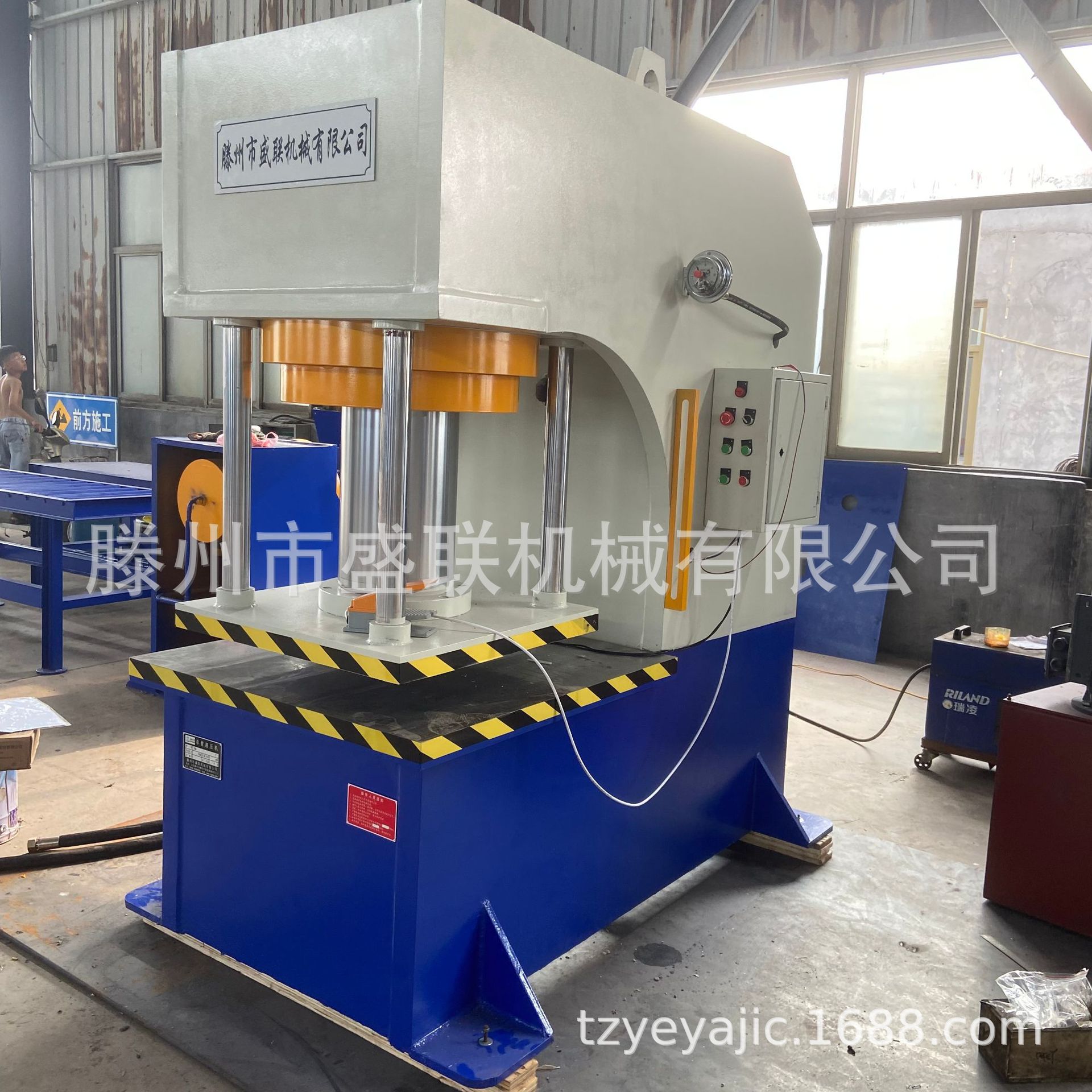 315吨单臂液压机 滕州盛联机械 单臂压力机 可定制生产