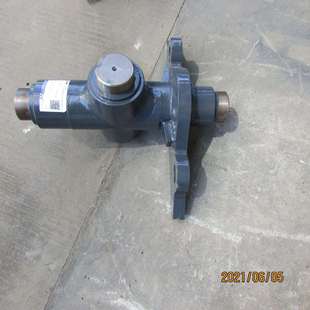 供应徐工XS263J压路机配件227022603 转向铰接 XS265JS.1.2.3