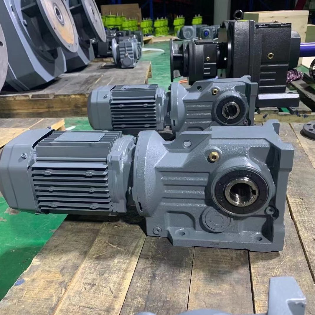 1RT:M6/JJ11器-11-1DM4-转DRT-UJM2/2器齿轮减速机-RT-换-向向