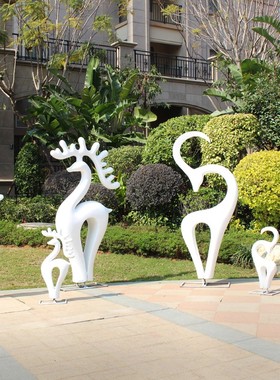 仿铜鹿户外园林庭院玻璃钢动物抽象摆件房地产商场落地雕塑装饰品