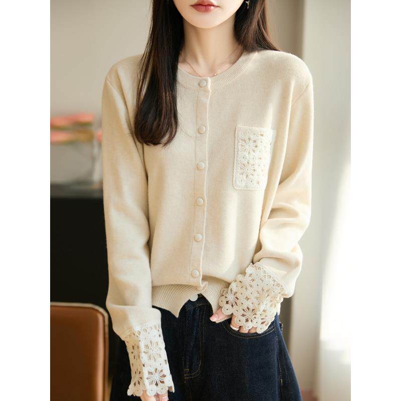 白色蕾丝针织开衫女早春2026年新款洋气大码宽松女装上衣毛衣外套