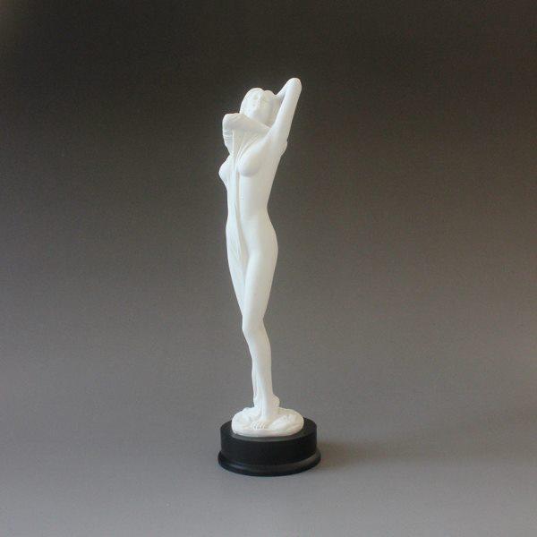 树脂美女摆件创意包邮雕塑白色工艺品家居卧室客厅格子酒柜装饰桌,饰品/流行首饰/时尚饰品新,摆件,淘宝优惠券,粉丝福利购,淘宝优惠卷