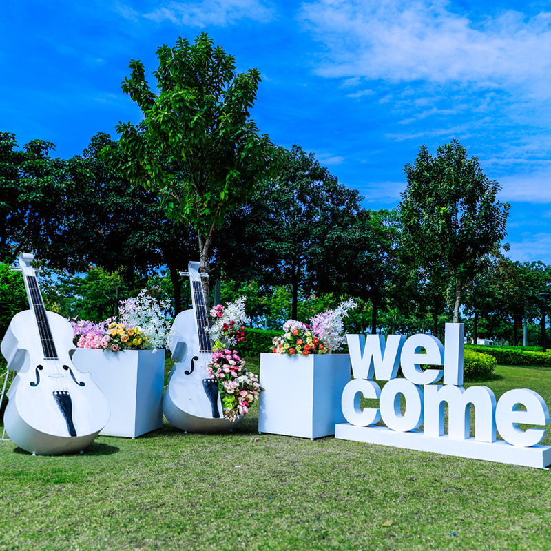 户外园林景观金属铁艺大提琴雕塑音符乐器模型酒店婚礼装饰品摆件