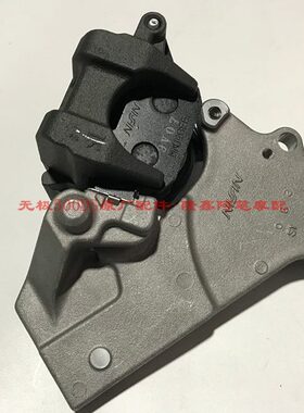 0ACA 隆鑫50 DSLX刹车后 碟刹泵50无极下刹车摩擦片050-00后R50后