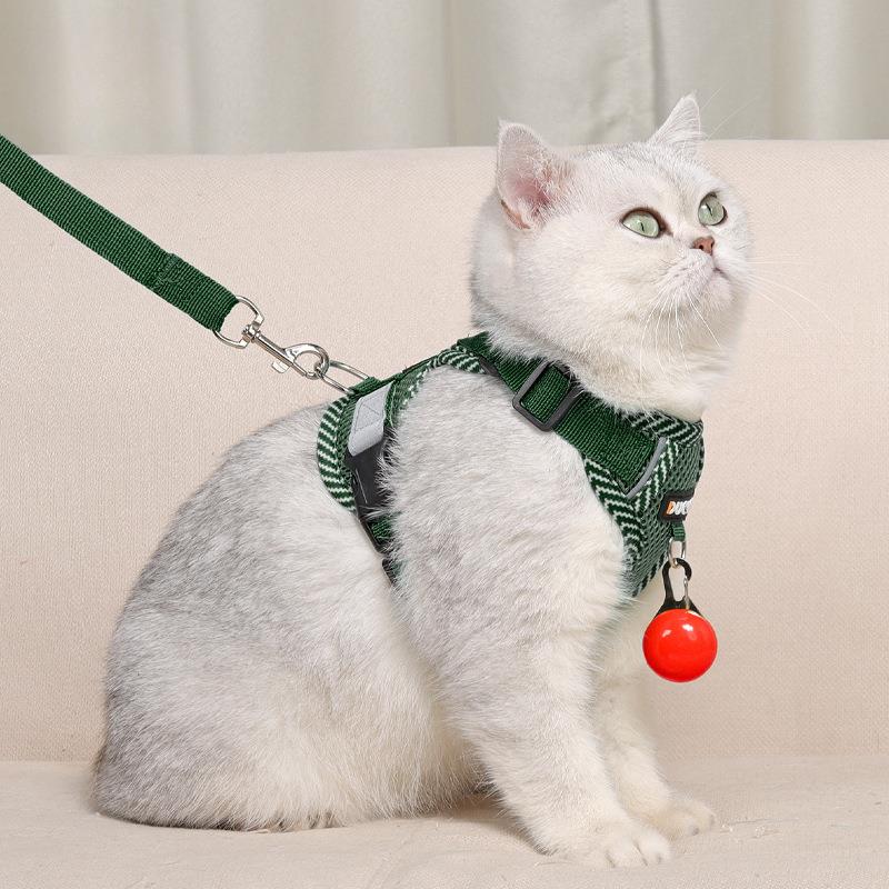 猫咪牵引绳背心式防挣脱银渐层缅因英短工字形胸背带可调节遛猫链