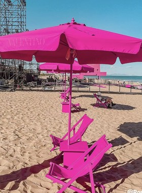 玫红色沙滩椅遮阳伞网红店铺摆件装饰打卡点布置粉色户外拍照道具