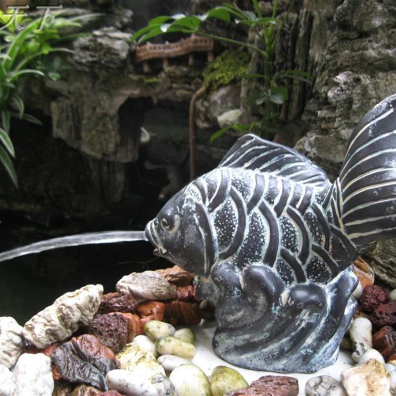 陶瓷喷水锦鲤鱼园林摆件庭院假山盆景花园鱼池家居流水招财装饰品