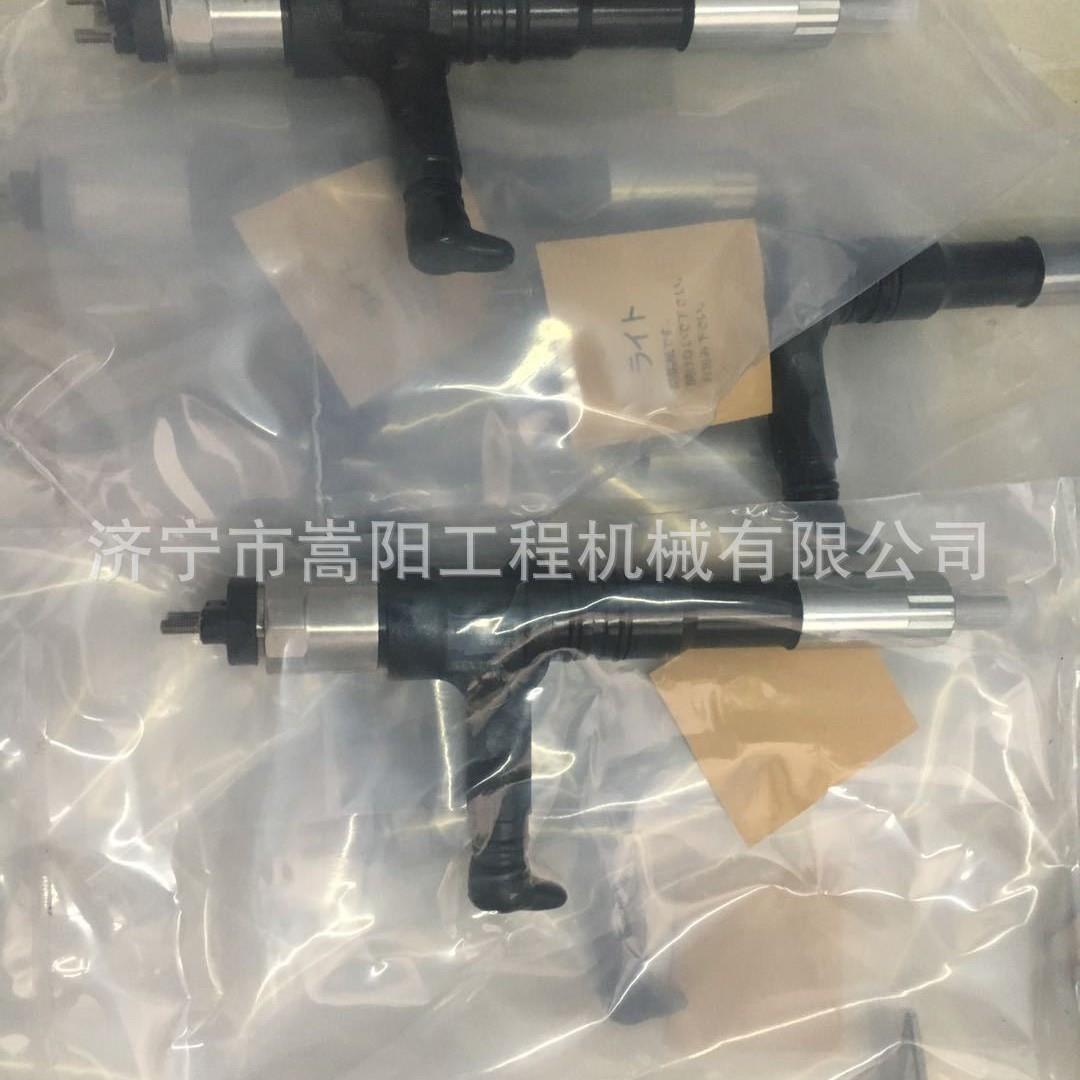 PC400-8挖掘机喷油器6251-11-3100柴油机6156-11-3300工程机械