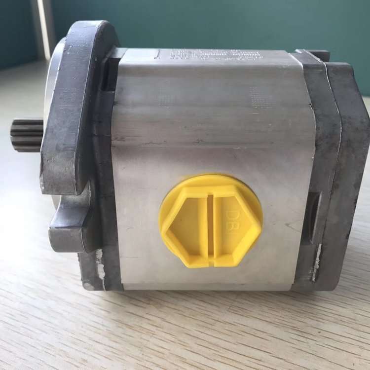 OMS80 151F0338 丹弗斯danfos马达