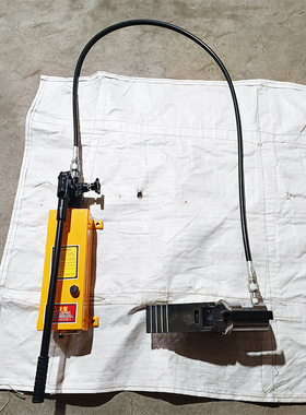 FSH-14法兰分离器 插入口要求尺寸仅为6mm 手动液压法兰扩张器