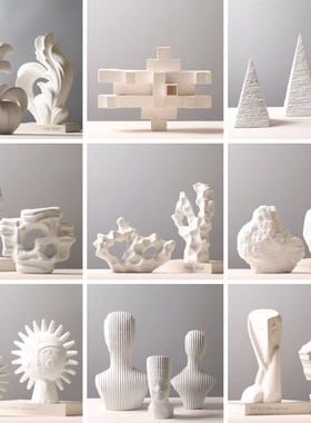 现代简约创意陶i瓷假山抽象几何人物白色装饰品样板间酒店玄关摆