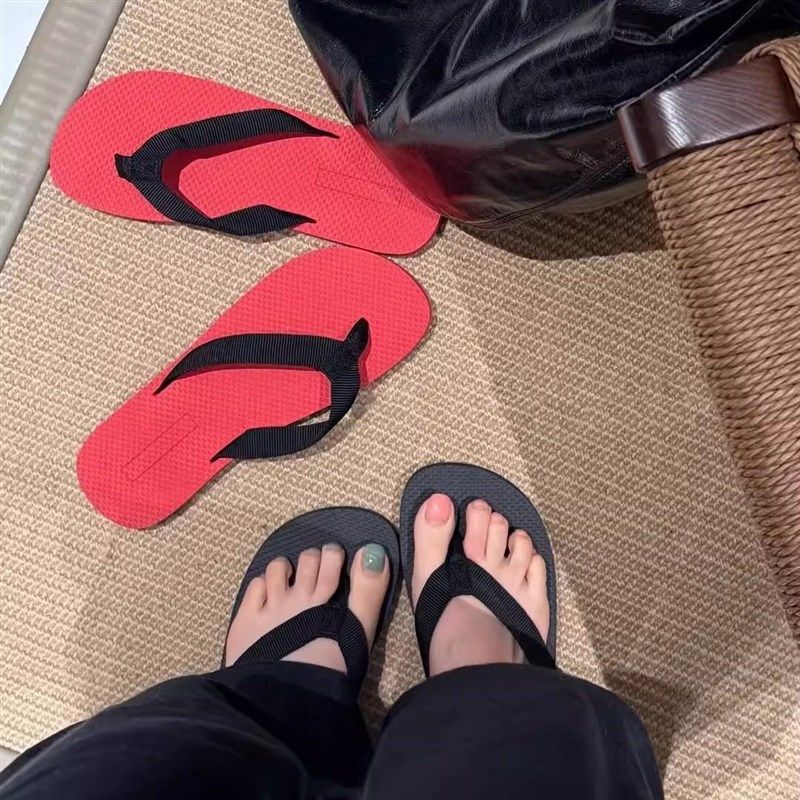 2025新款爆款TR人字拖女外穿平底防滑沙滩凉拖鞋女百搭时尚拖鞋女,女鞋,人字拖,淘宝优惠券,粉丝福利购,淘宝优惠卷