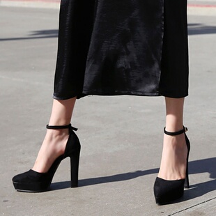 身所韩版防水台包头中空单鞋女一字扣12Hcm粗跟学生礼仪走秀高跟