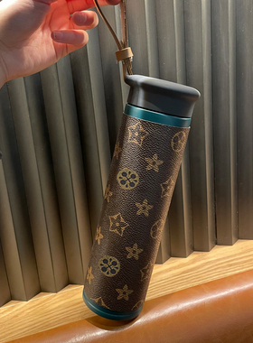 水杯ins潮保温杯男女高t档大容量便携茶杯不锈钢简约网红黑色杯子