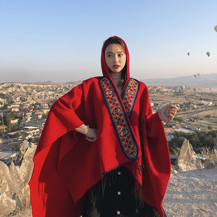 民族风连帽披风开叉斗篷披肩两用加厚红色旅游保暖围巾女冬天西藏