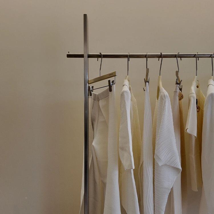 买手XRT架店示展架业风工陈列架不锈钢货架落地上墙服装店挂衣架