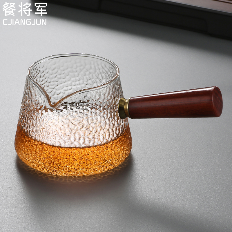 侧把加厚玻璃公道杯倒茶公杯木把耐高温茶海家用锤纹过Y滤分茶器