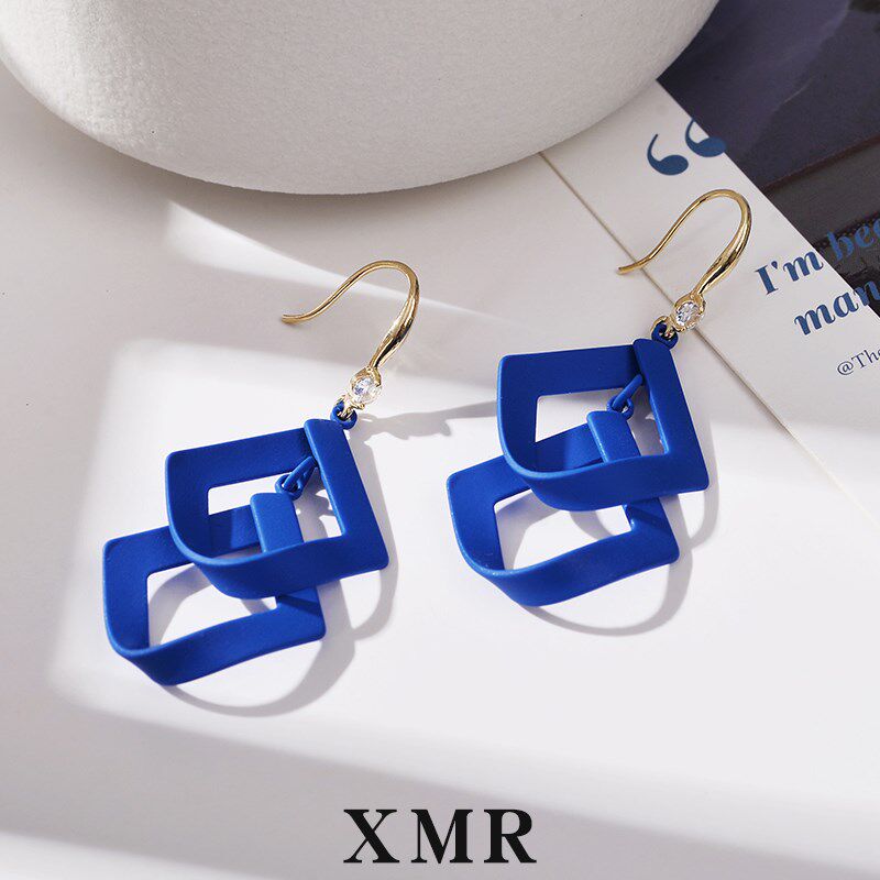 原创清冷感的神!m克莱因蓝几何耳挂女夸张独特气质轻奢高级耳坠