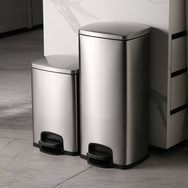 带盖子不锈钢垃圾桶脚踩商用厨房酒店饭厅高档脚踏大容量化妆室厕