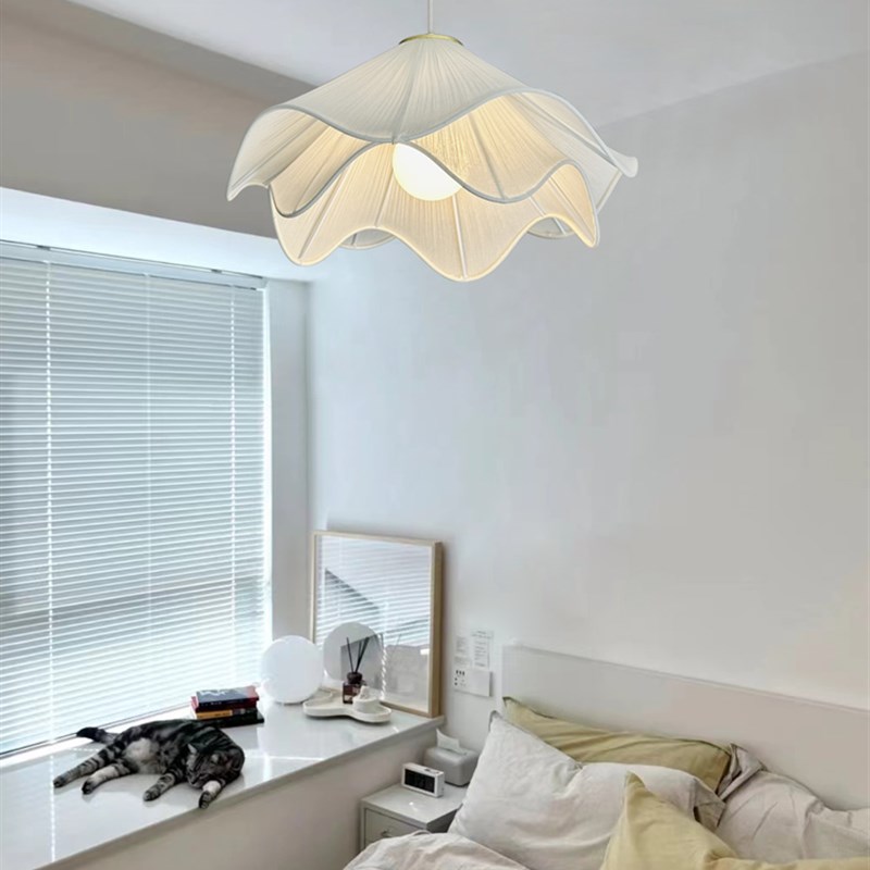 北欧奶油风吊灯客厅灯主灯卧室灯高级F感法式简约温馨浪漫主卧灯