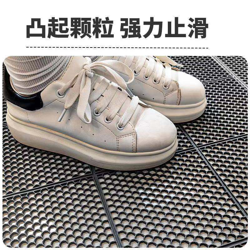 PVC牛筋地垫镂空扁六角蜂巢塑料地毯耐磨防滑防油后厨房酒店脚垫