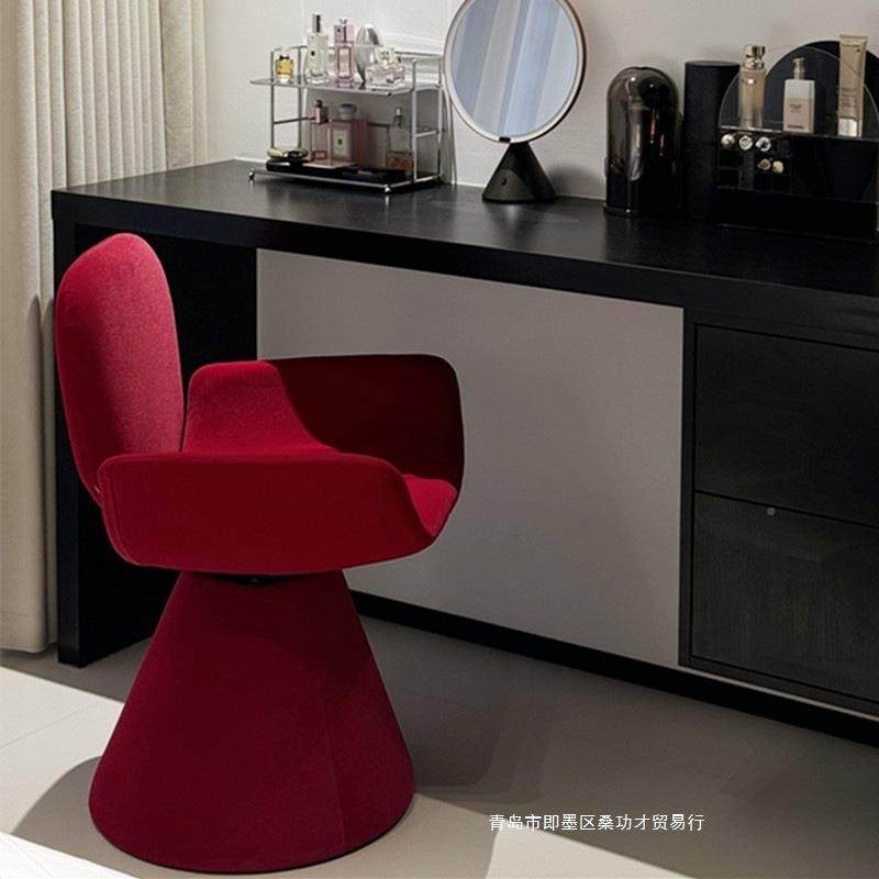 奶油风化妆卧室梳妆台奢凳子法式FVO主椅轻美甲凳电脑椅靠背公餐