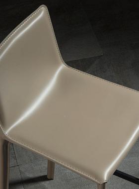 式轻奢马鞍皮吧台椅现代简约黑色MA-4意艺脚高脚椅家用靠背皮前台