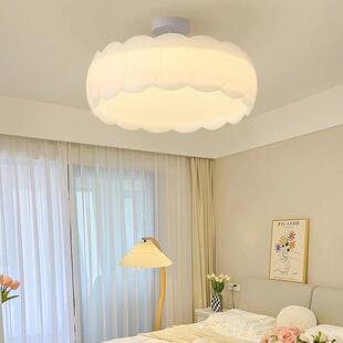 漫跨境卧室吸顶灯极简奶油风现代简大气网主53卧灯约温馨浪红房间