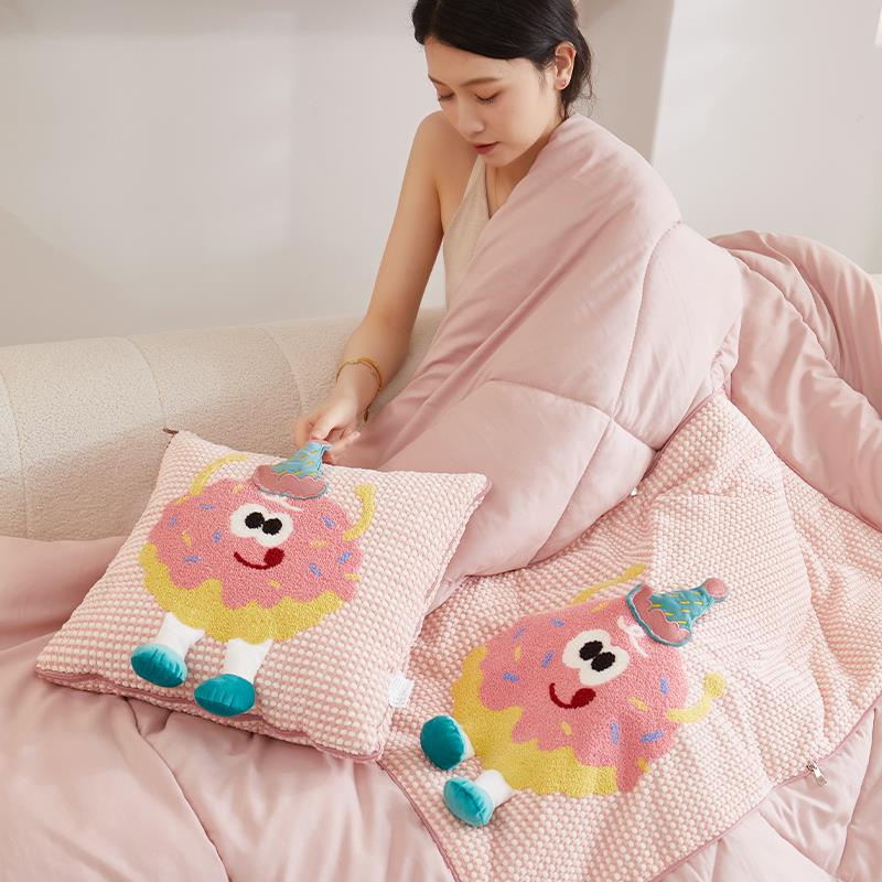 可爱卡Fipqyyqr通抱枕被子午两用可折车载垫办公室叠睡毯子枕头靠