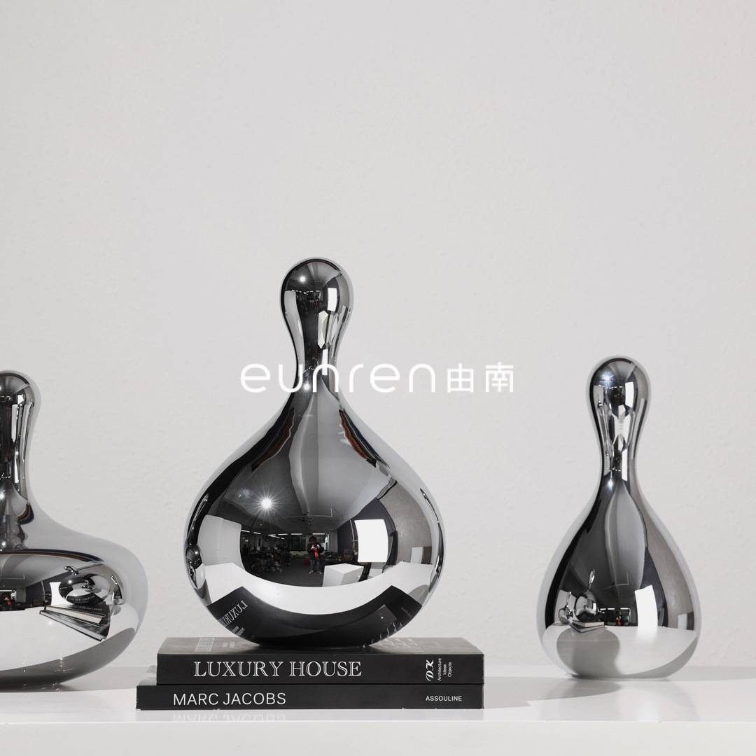 现代简约玻璃水滴保龄球造型摆件样板房间客厅电视柜软装饰品摆设