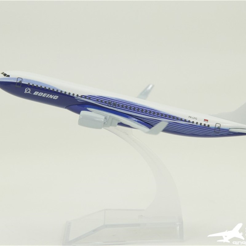 飞机模型a 波音737 印尼狮子航空 波音梦幻号 礼品摆件 合金 16cm