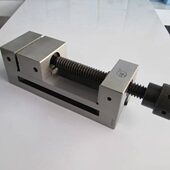 征宙牌精密五金工具磨床铣床平口钳机用手动台钳批士夹具直角台钳