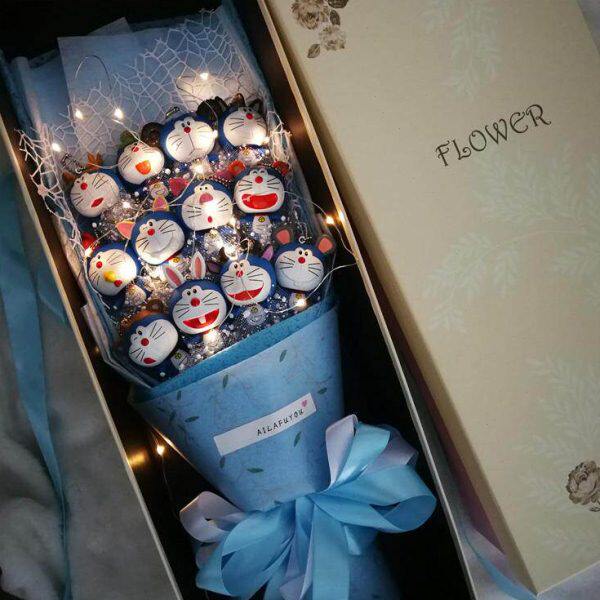 礼物生日公仔送花束节猫叮当情人啦a梦哆女友卡通创意礼盒闺蜜kt