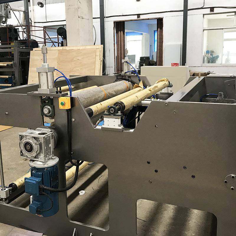 材PC塑料片材自动切割机设备GM1-QG80裁切塑料片裁547切机收0卷机